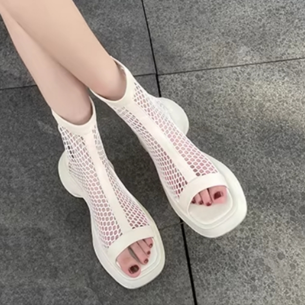 women shoes Heels